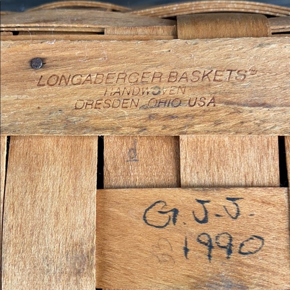 Longaberger JW Collection Berry Basket 1990 - Picture 11 of 11